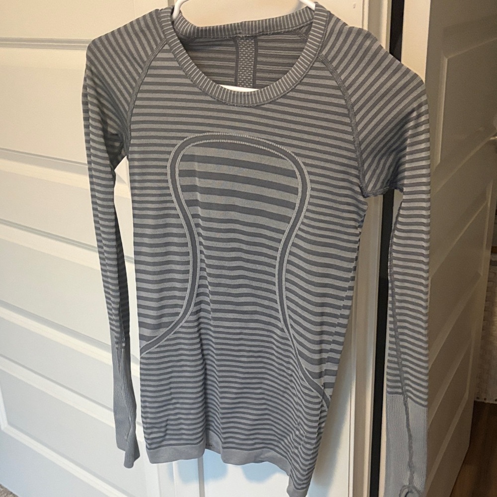 Lululemon swiftly Gray Striped Long Sleeve Top